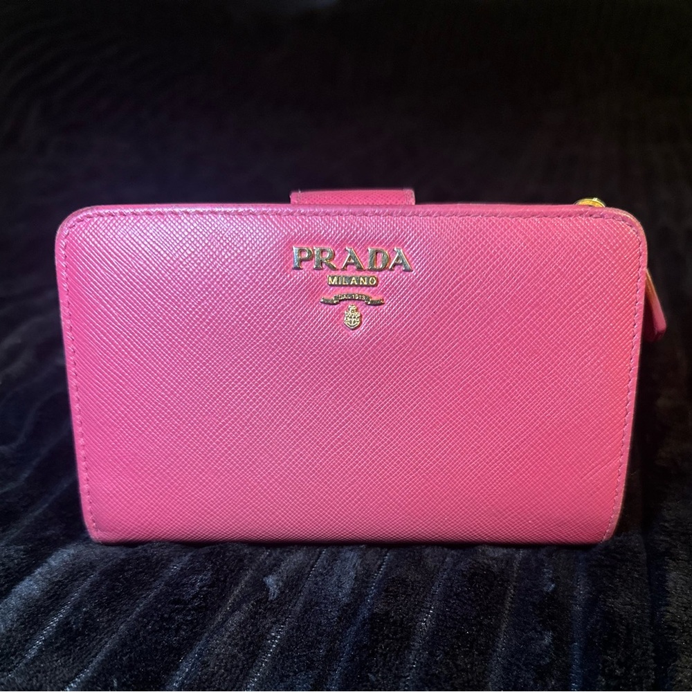 Authentic Prada Saffiano Metal Oro Bifold Wallet in Peonia Pink – Gold Hardware